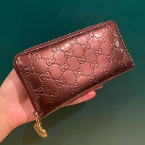 (SOLD) Gucci long wallet